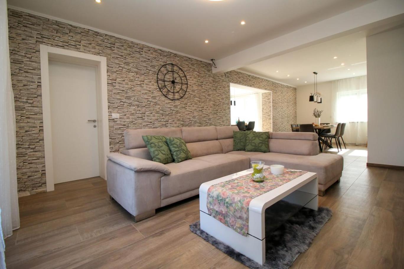 Apartman Nerlovic بوريتش المظهر الخارجي الصورة